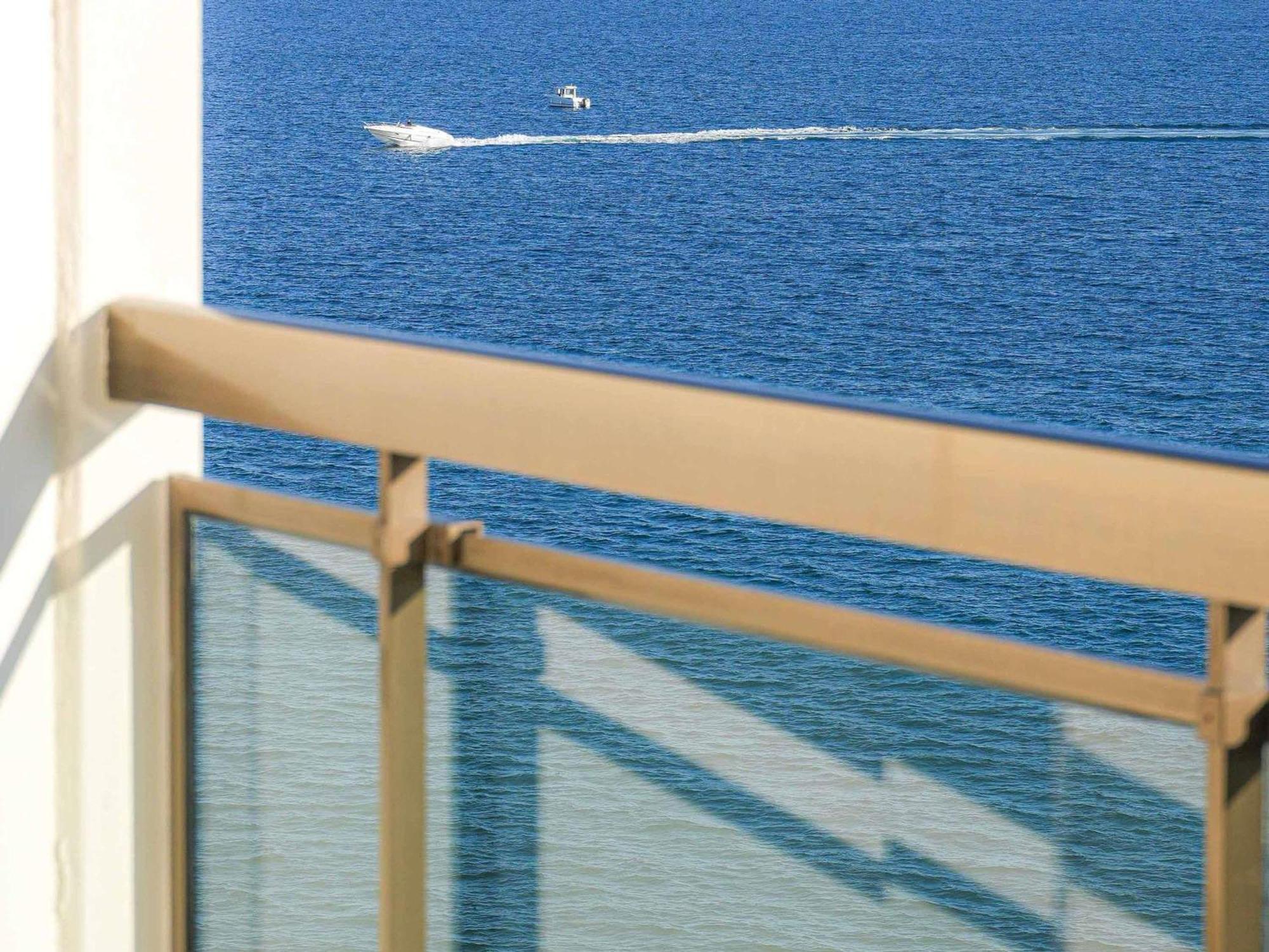 Superior Suite One King Bed panoramic vie w of the sea Bay of Cannes terraces